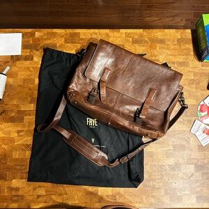 NWT Frye Brown Leather Messenger Bag
